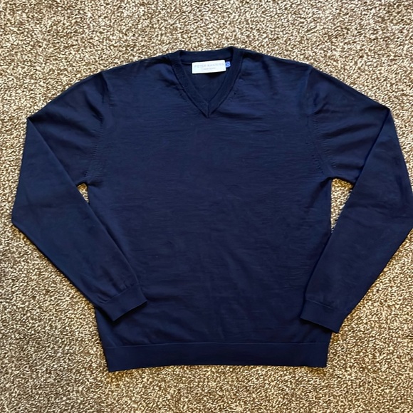 Peter Manning navy V-neck wool sweater size 3 (small) - Picture 1 of 7